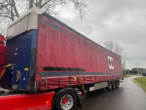 Schmitz Cargobull 3-ass schuifzeilen oplegger, Kooiaapaansl, Hefdak