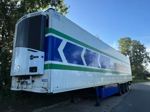 Schmitz Cargobull N/A 3 ass koeloplegger, laadklep, 233