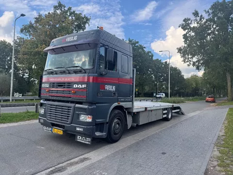 DAF 95.380 Spacecab, Handgeschakeld, oprijbak