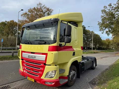 DAF CF 330 Trekker