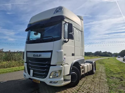 DAF XF 440 Superspace 3