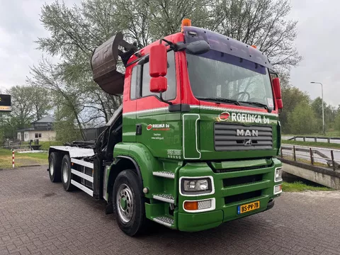 MAN TGA 26.360 6 X 6 HBB Handgeschakeld met HMF Z Kraan