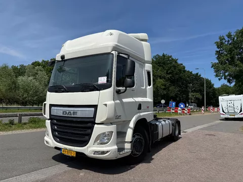 DAF 400 CF Spacecab