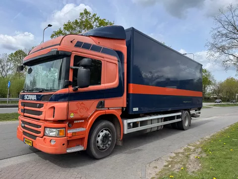 Scania P P320 Slaapcabine