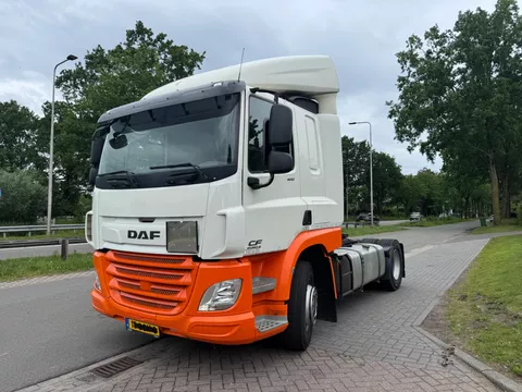 DAF 400 CF Slaapcabine
