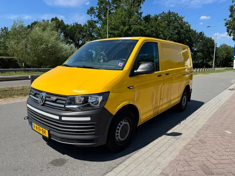 Volkswagen Transporter 2.0 TDi L1H2 Comfortline