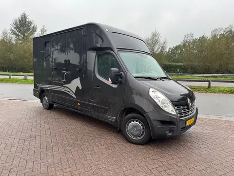 Renault Master Horsetruck MTM opbouw hengsten uitvoering