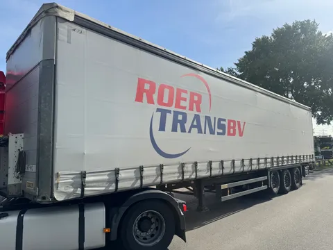 Schmitz Cargobull N/A 3 ass schuifzeilen oplegger met borden